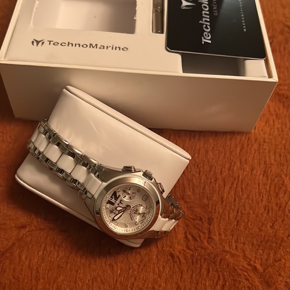 TechnoMarine watch - Picture 2 of 9
